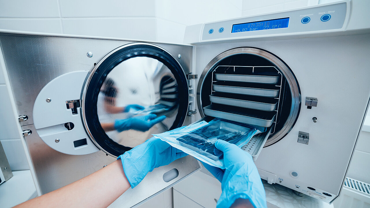 Sterilisieren von medizinischen Instrumenten
